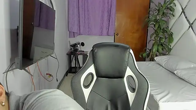KikaDuque online show from 17, 7, 2026