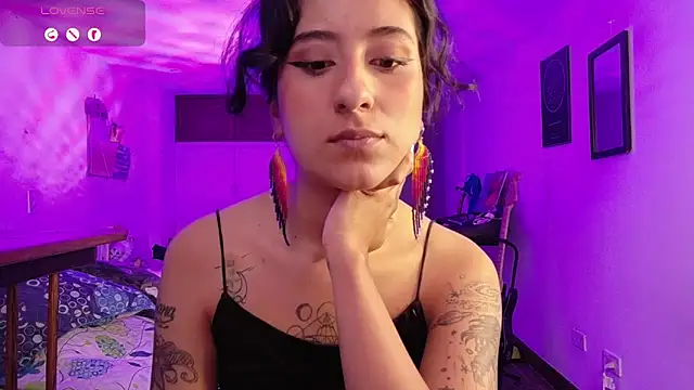 Snapshot of atenea_dragon__ chatting on 1, 12, 2025 atenea dragon online show from 1, 12, 2025