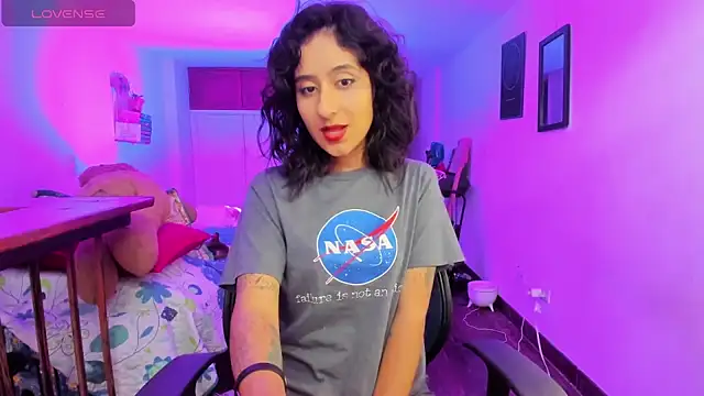 atenea dragon   online show from 12, 9, 2025