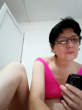 Vera Elle online show from 24, 9, 2025