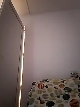 Vera Elle online show from 25, 9, 2025