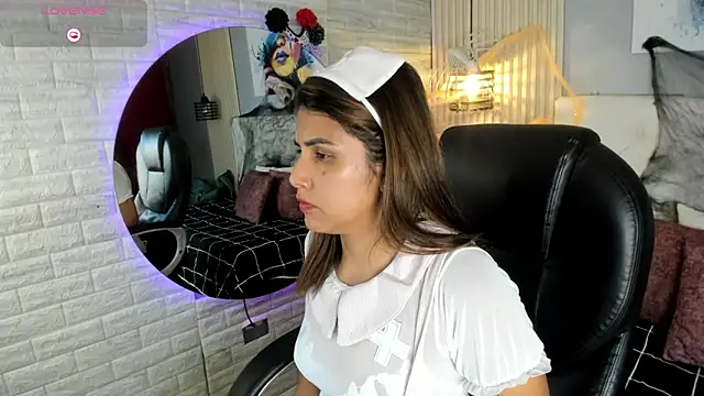 scarletbaker  online show from 22, 10, 2025