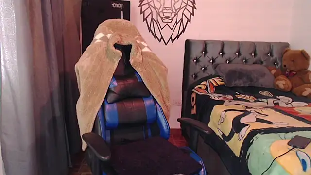 Sweet-Cris online show from 7, 10, 2025