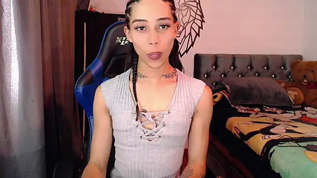 Sweet-Cris online show from 9, 10, 2025