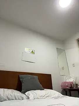 Rachellcooperrr online show from 15, 2, 2026