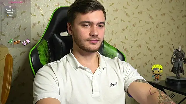 Snapshot of johnstoneisland chatting on 19, 10, 2025 johnstoneisland online show from 19, 10, 2025