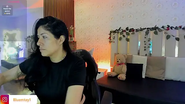 Snapshot of BLUE_TAY1 chatting on 9, 2, 2026 BLUE TAY1 online show from 9, 2, 2026