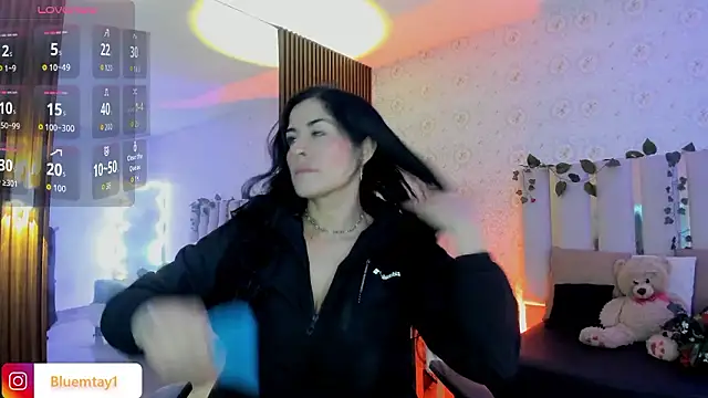 Snapshot of BLUE_TAY1 chatting on 2, 2, 2026 BLUE TAY1 online show from 2, 2, 2026