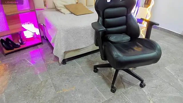 BLUE TAY1 online show from 22, 9, 2025