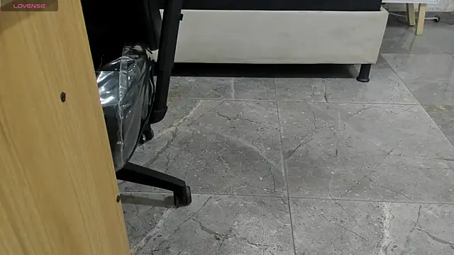 Snapshot of BLUE_TAY1 chatting on 2, 3, 2026 BLUE TAY1 online show from 2, 3, 2026