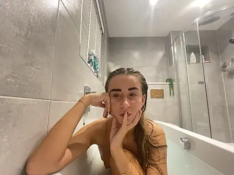 SexyySiSi online show from 11, 11, 2025