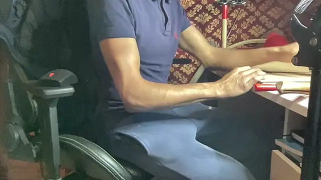 JUSTFORRICH online show from 4, 12, 2025