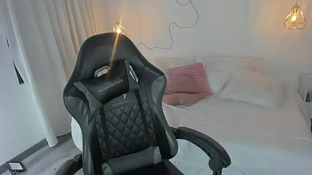 Noahcryptic online show from 4, 11, 2025