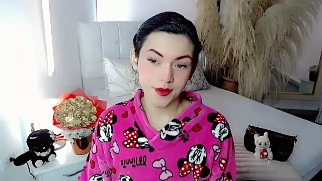 nathalialoes1 online show from 13, 1, 2026