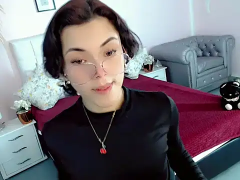 nathalialoes1 online show from 9, 11, 2025