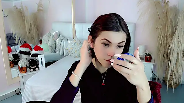 nathalialoes1 online show from 16, 12, 2025