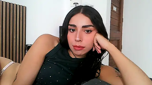 sweetbrunette22 online show from 25, 3, 2026