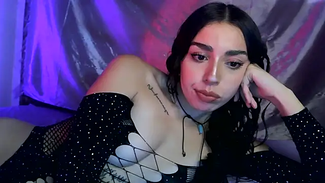 sweetbrunette22 online show from 11, 2, 2026