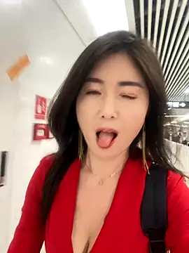 xtt1689999 online show from 10, 9, 2025