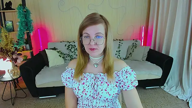 YourUniverser online show from 2, 12, 2025