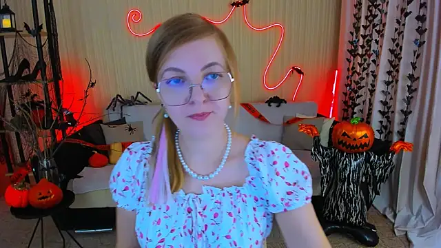 YourUniverser online show from 25, 10, 2025