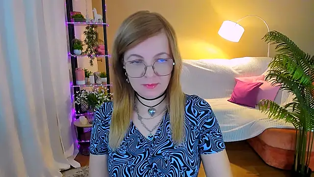 YourUniverser online show from 12, 10, 2025