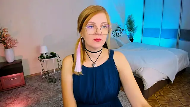 YourUniverser online show from 10, 9, 2025