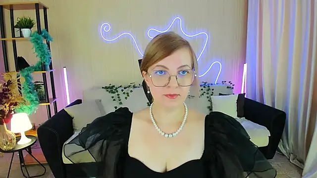 YourUniverser online show from 9, 11, 2025