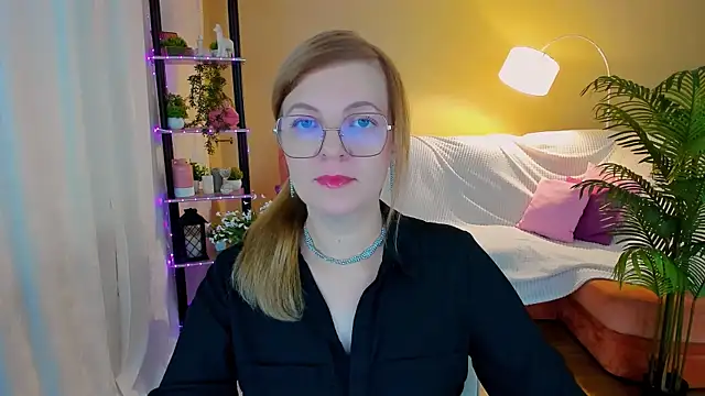 YourUniverser online show from 5, 10, 2025