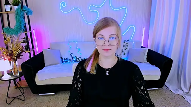 YourUniverser online show from 26, 9, 2025