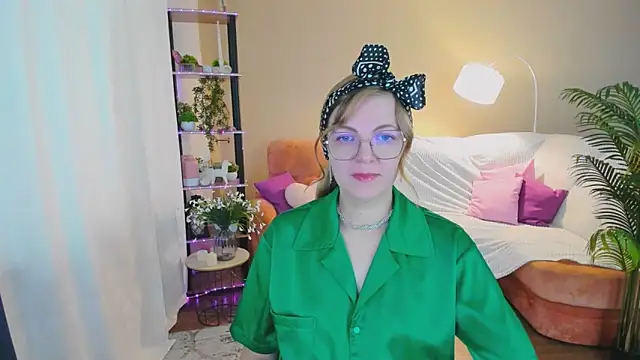 YourUniverser online show from 21, 9, 2025