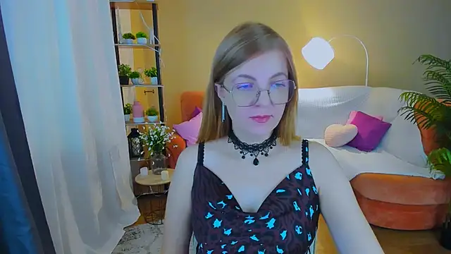 YourUniverser online show from 6, 11, 2025