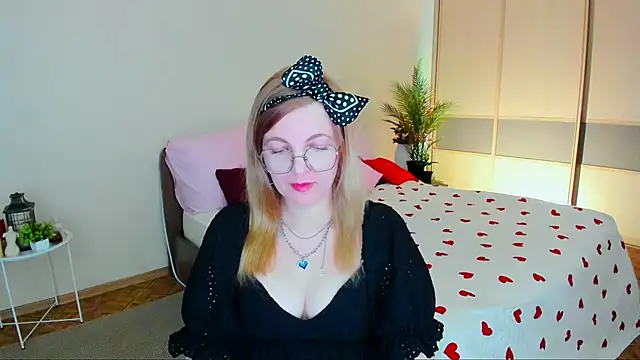 YourUniverser online show from 25, 5, 2026