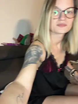 Snapshot of Lesamantssexy chatting on 17, 2, 2026 Lesamantssexy online show from 17, 2, 2026