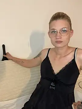 Lesamantssexy online show from 10, 5, 2026