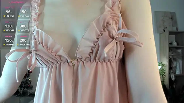 Ice Strawberry online show from 30, 11, 2025