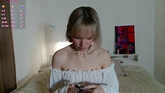 Ice Strawberry online show from 7, 2, 2026