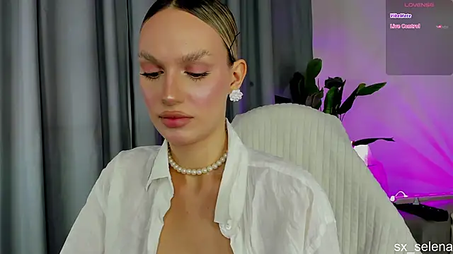 Snapshot of Ice_Strawberry chatting on 15, 6, 2026 Ice Strawberry online show from 15, 6, 2026