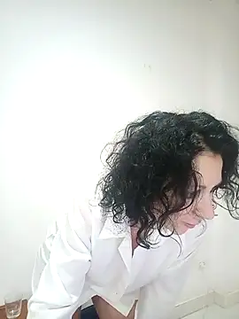 Snapshot of ValleriWind chatting on 10, 11, 2025 ValleriWind online show from 10, 11, 2025