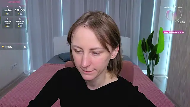 LuluChiiii online show from 20, 10, 2025