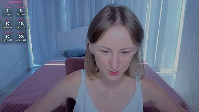 LuluChiiii online show from 23, 9, 2025