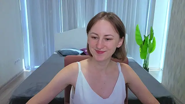 LuluChiiii online show from 5, 10, 2025