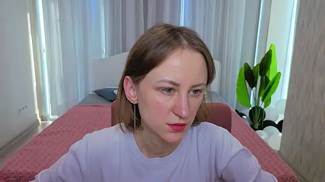 LuluChiiii online show from 14, 11, 2025