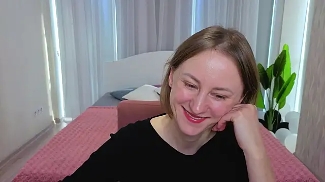 LuluChiiii online show from 17, 11, 2025