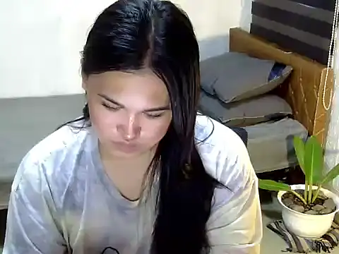 Annierose ts online show from 5, 10, 2025