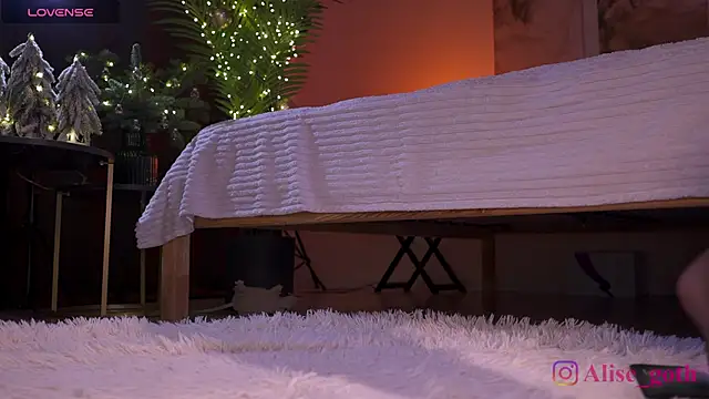 Alise Eve  online show from 22, 12, 2025