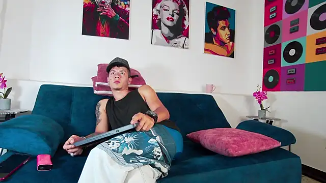 Snapshot of Ryan_Miller chatting on 11, 9, 2025 Ryan Miller online show from 11, 9, 2025