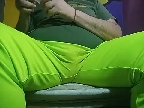 BabyBearMilk online show from 11, 11, 2025