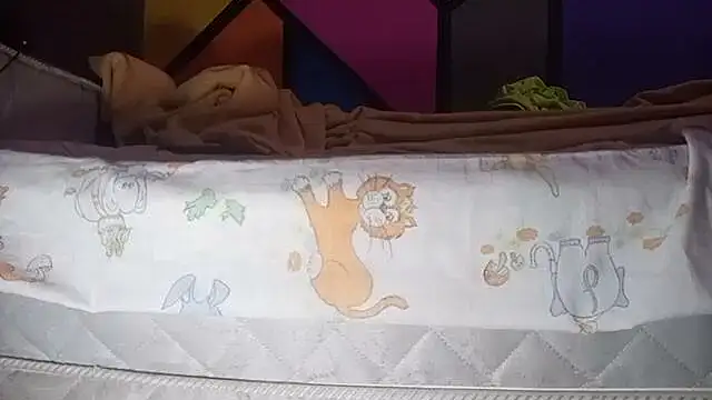 BabyBearMilk online show from 4, 10, 2025