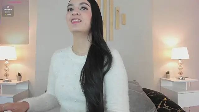 natachadiaz  online show from 28, 10, 2025